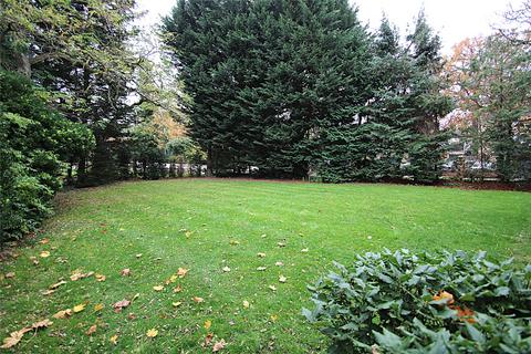 2 bedroom flat for sale, Ranmore Place, Princes Road, Weybridge, Surrey, KT13