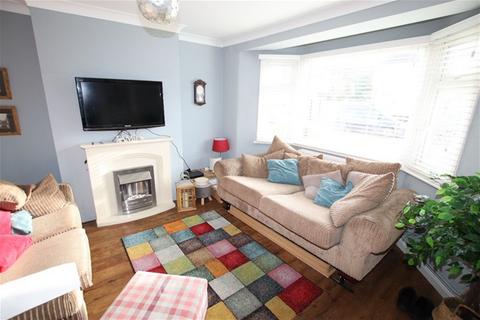 3 bedroom semi-detached house for sale, Walton Road, Clacton on Sea