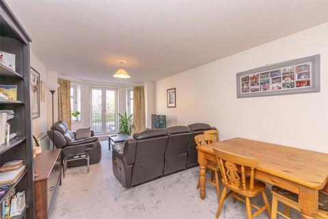 2 bedroom flat for sale, 3/6 Sinclair Gardens, Edinburgh, EH11