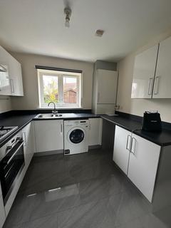 3 bedroom detached house to rent, Grangewick Road, Grays, RM16