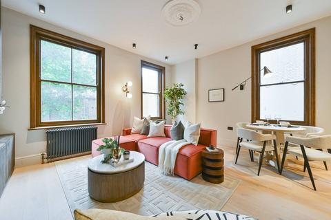 2 bedroom flat for sale, Southampton Row, Bloomsbury, London, WC1B