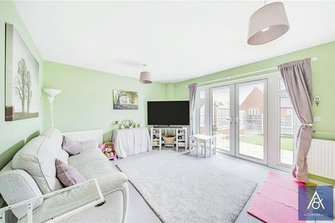 4 bedroom terraced house for sale, Foxhills Way, Brackley NN13