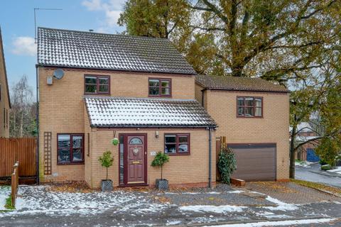 6 bedroom detached house for sale, Brookfield Close, Hunt End, Redditch B97 5LL