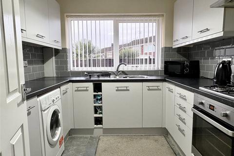 2 bedroom semi-detached house for sale, Block Lane, Chadderton, Oldham, OL9