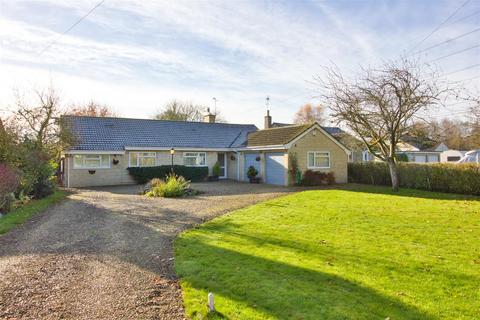 3 bedroom detached bungalow for sale, 3 Glebelands, Great Somerford