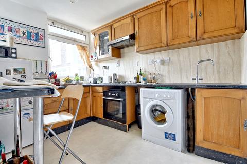 3 bedroom maisonette for sale, Kiln Place, Gospel Oak, London NW5