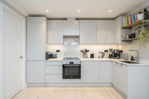 1 bedroom flat for sale, Sutherland Road, London W13