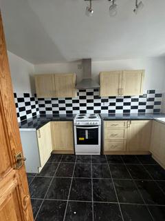 3 bedroom flat to rent, Flat , Cromwell Court, Cromwell Road, Rushden