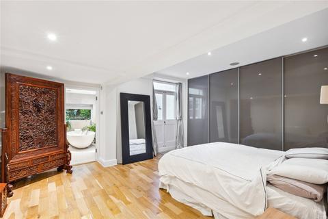 3 bedroom apartment for sale, Marloes Road, London, W8