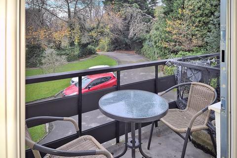 7, Regency Court Cardigan Road, Leeds, LS6 1DW
