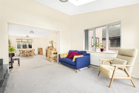 11 Harebell Close, Cambridge, CB1 9YL