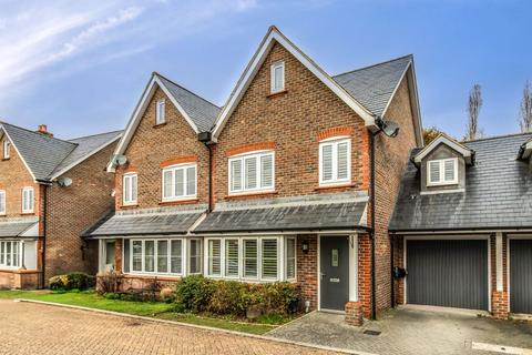 4 bedroom semi-detached house for sale, Talbot Mead, Hurstpierpoint