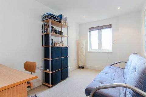 2 bedroom apartment to rent, Very Spacious Two Bedroom Apartment in Putney Wharf Development