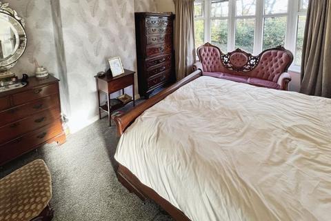 13 Bailey Lane, Bolton, BL2 5EN