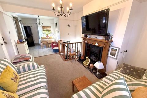 2 bedroom cottage for sale, High Street, Dunstable