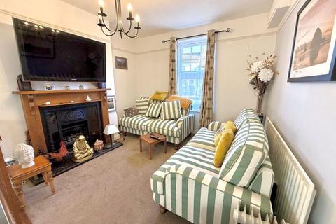 2 bedroom cottage for sale, High Street, Dunstable