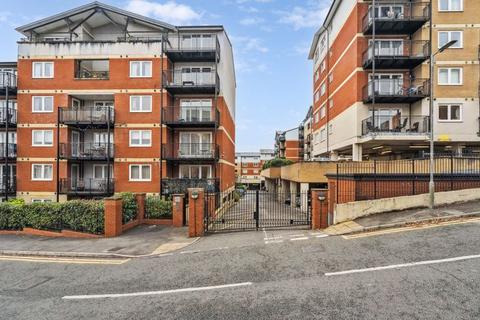 2 bedroom apartment for sale, Northway, Rickmansworth WD3