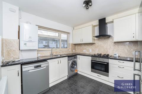 2 bedroom terraced house to rent, Stowe Crescent, Ruislip HA4 7SR