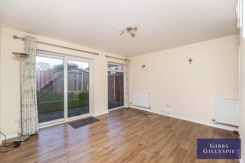 2 bedroom terraced house to rent, Stowe Crescent, Ruislip HA4 7SR