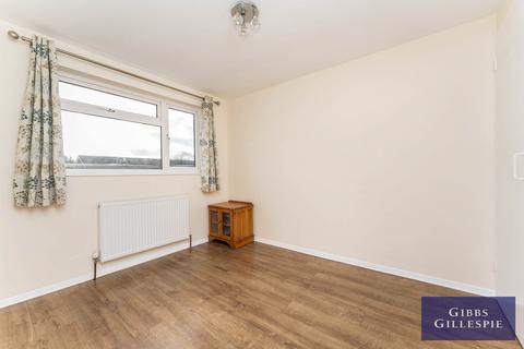 2 bedroom terraced house to rent, Stowe Crescent, Ruislip HA4 7SR