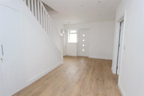 2 bedroom apartment to rent, Eastwood Road North, Leigh-on-Sea, Essex, SS9