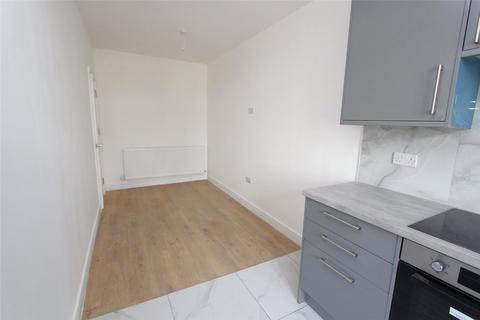 2 bedroom apartment to rent, Eastwood Road North, Leigh-on-Sea, Essex, SS9