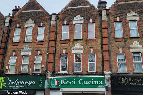 undefined, Green Lanes, Palmers Green, N13