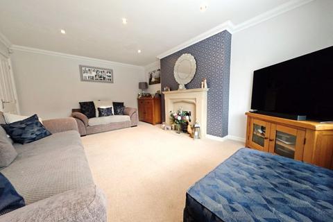 4 bedroom detached house for sale, Twickenham Court, Carlisle