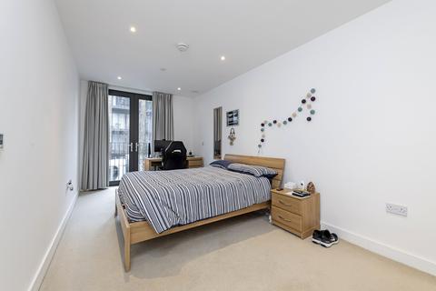 2 bedroom apartment to rent, Cobalt Place, SW11