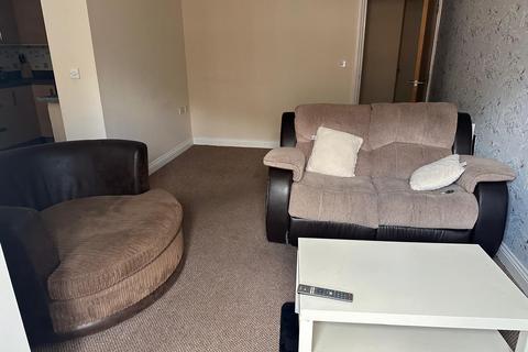 2 bedroom apartment to rent, Crossley Street, DE5