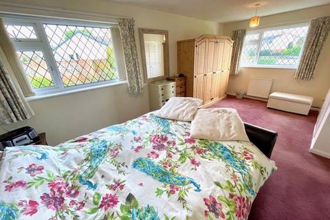 35 Alyn Drive, Rossett, Wrexham, LL12 0HQ