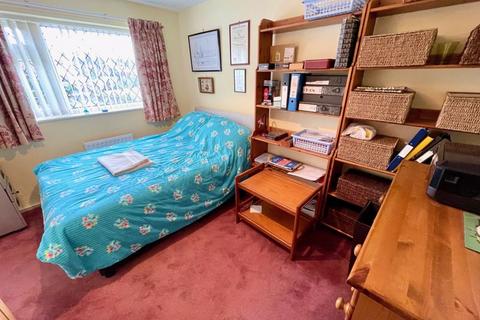 35 Alyn Drive, Rossett, Wrexham, LL12 0HQ