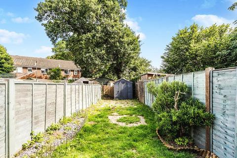 2 bedroom terraced house to rent, Botley