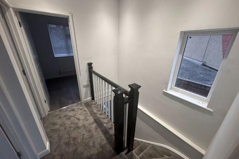 4 bedroom house to rent, Burns Avenue, Southall