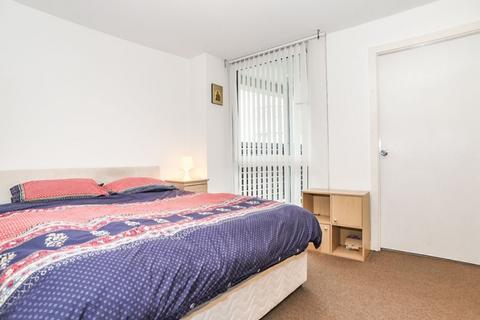 2 bedroom flat for sale, Life 3, 1 Boston Street, Hulme, Manchester. M15 5AY