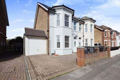 undefined, Avon Road, Bournemouth BH8