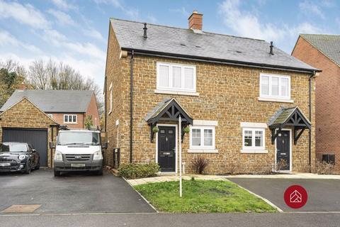 2 bedroom semi-detached house for sale, Russett Street, Banbury OX15