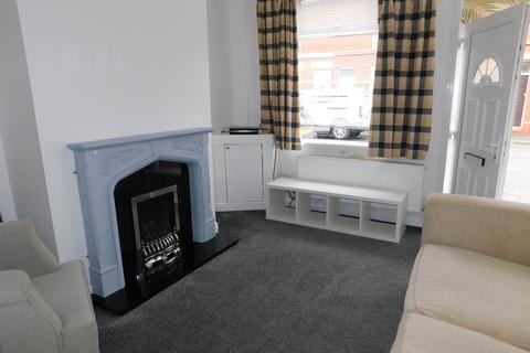 2 bedroom terraced house to rent, Cyril Street, Warrington, WA2