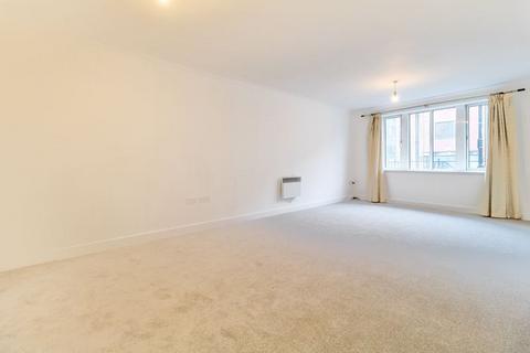 2 bedroom flat for sale, London Road, St. Albans