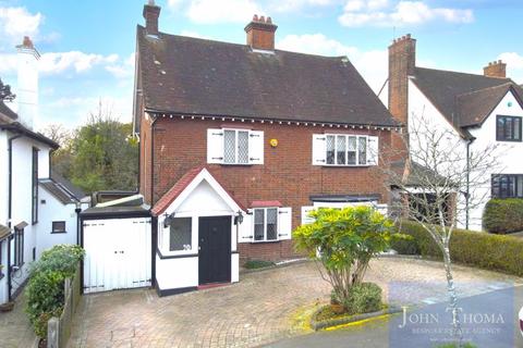 4 bedroom detached house for sale, Luctons Avenue, Buckhurst Hill IG9