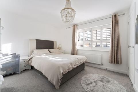 50 Abraham Drive, Poole, BH15 4FU