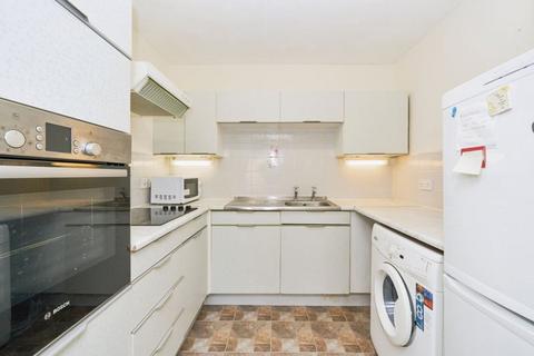 1 bedroom retirement property for sale, Kingston Road, New Malden KT3