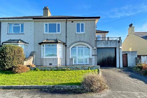 4 bedroom semi-detached house for sale, Caernarfon Road, Pwllheli, Gwynedd, LL53