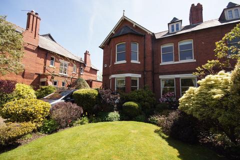 6 bedroom semi-detached house to rent, Kilmorey Park, Chester, Cheshire, CH2