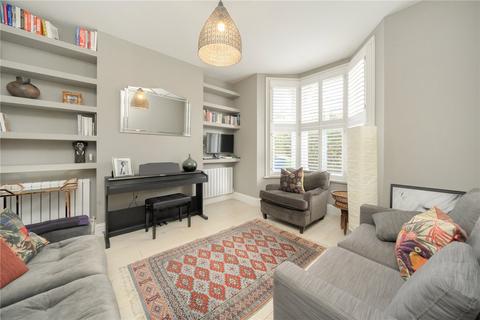 4 bedroom semi-detached house to rent, Mansell Road, London W3