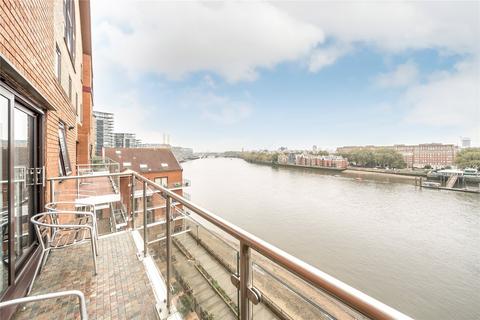 2 bedroom apartment for sale, Nine Elms Lane, London SW8