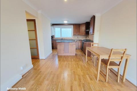 1 bedroom flat to rent, Mintern Close, Hedge Lane, London N13