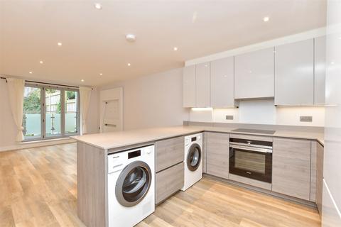 2 bedroom apartment for sale, Croydon Road, Caterham, Surrey