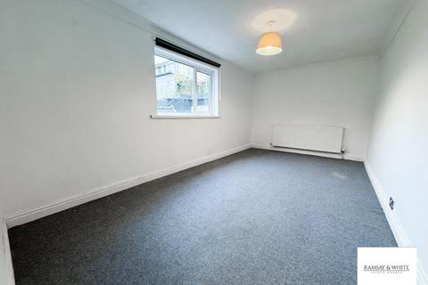 3 bedroom terraced house to rent, Penrhiwceiber Road, Mountain Ash, CF45 3SL