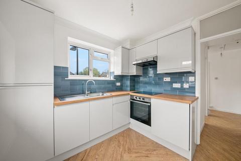 2 bedroom maisonette to rent, Brentmead Close, Hanwell, London, W7 3EW